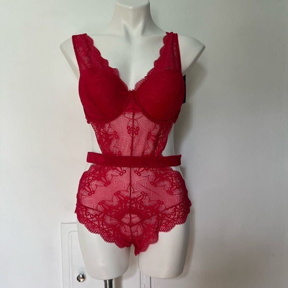 NWT Fredrick’s of Hollywood Poppy Olivia sexy red bodysuit teddy